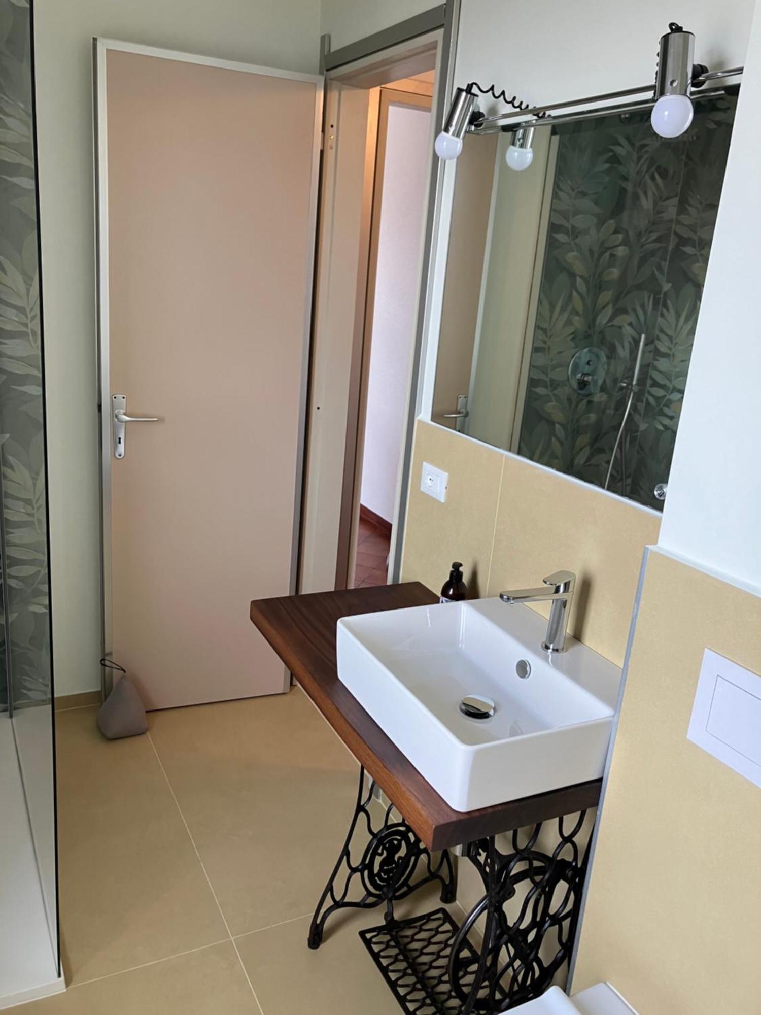 Appartement Aria Luce Mare à San Bartolomeo Al Mare Extérieur photo